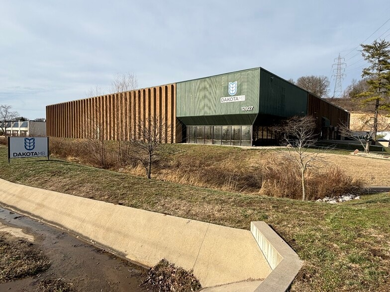 12927 Gravois Rd, Sunset Hills, MO for sale - Building Photo - Image 3 of 11