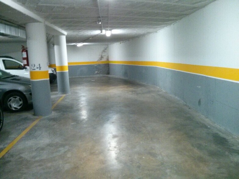 Retail in Bembibre for sale - Building Photo - Image 3 of 3