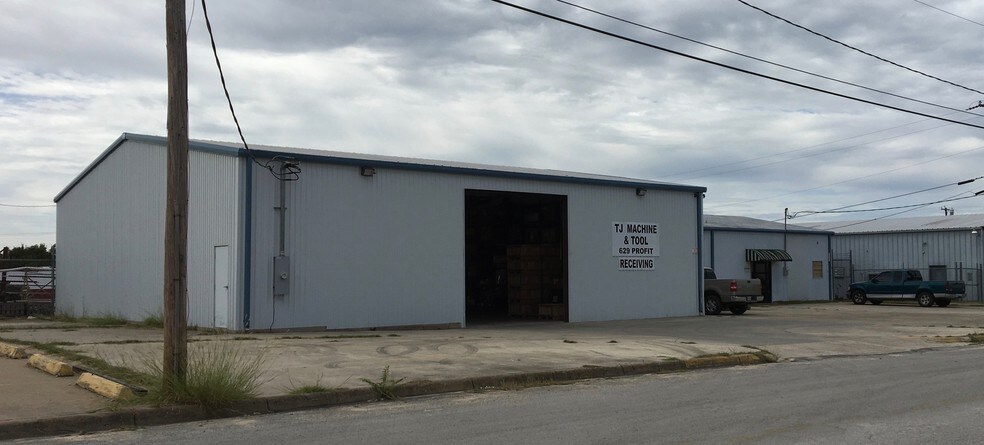 629 Profit St, Azle, TX for sale - Building Photo - Image 1 of 1