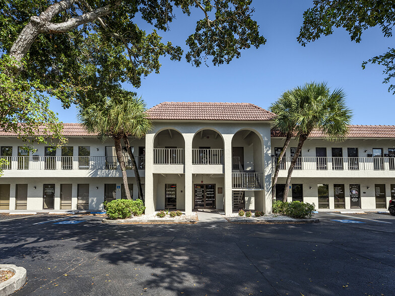 801 SE 6th Ave, Delray Beach, FL for lease - Primary Photo - Image 1 of 10