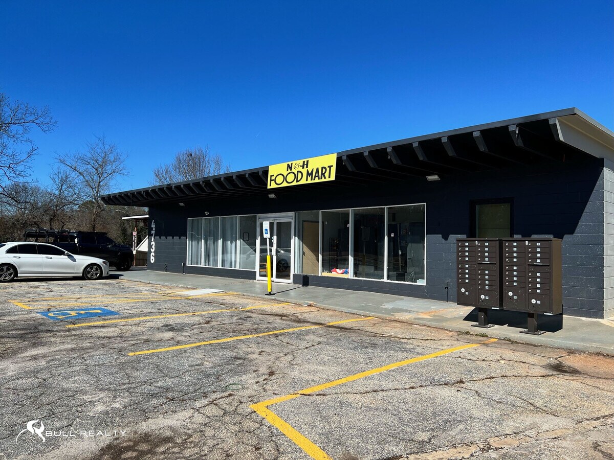 4736 Redan Rd, Stone Mountain, GA 30083 Automotive Office & Retail