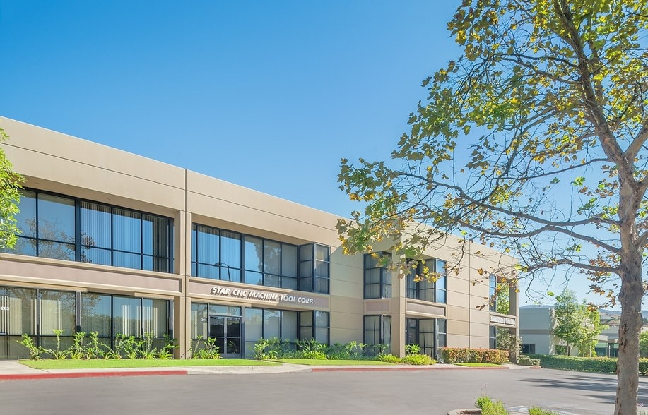 22605 La Palma Ave, Yorba Linda, CA for lease - Building Photo - Image 1 of 4