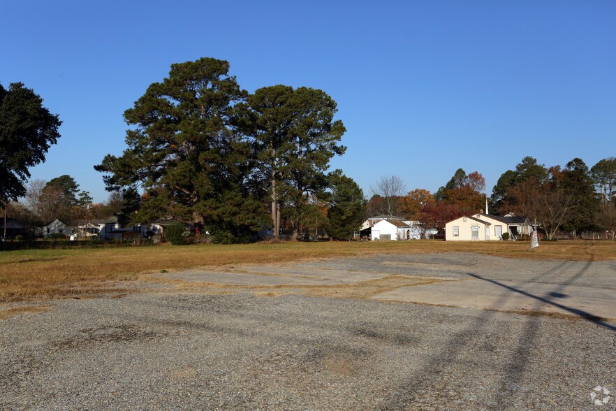 1619 S Slocumb St, Goldsboro, NC for lease - Building Photo - Image 2 of 2