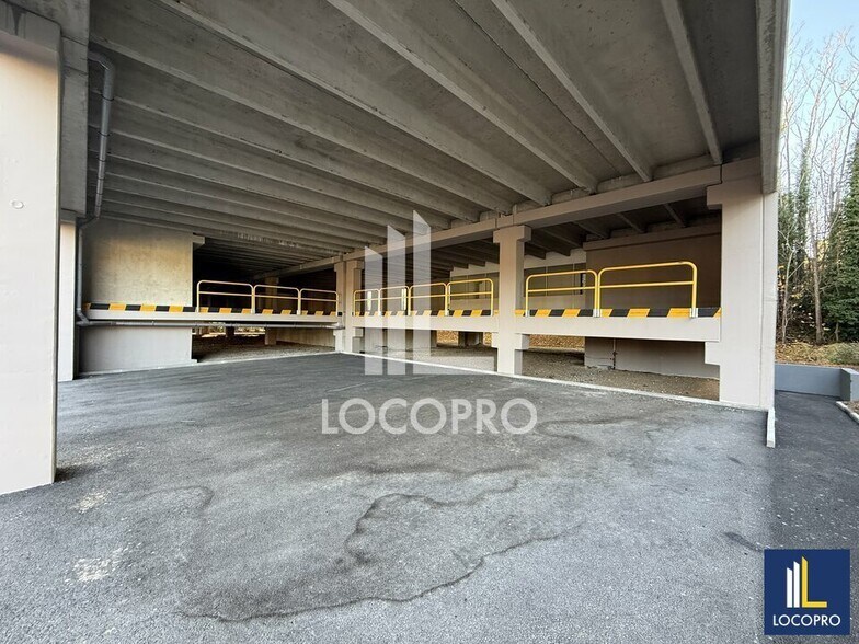 Flex in MOUGINS for lease - Building Photo - Image 3 of 7