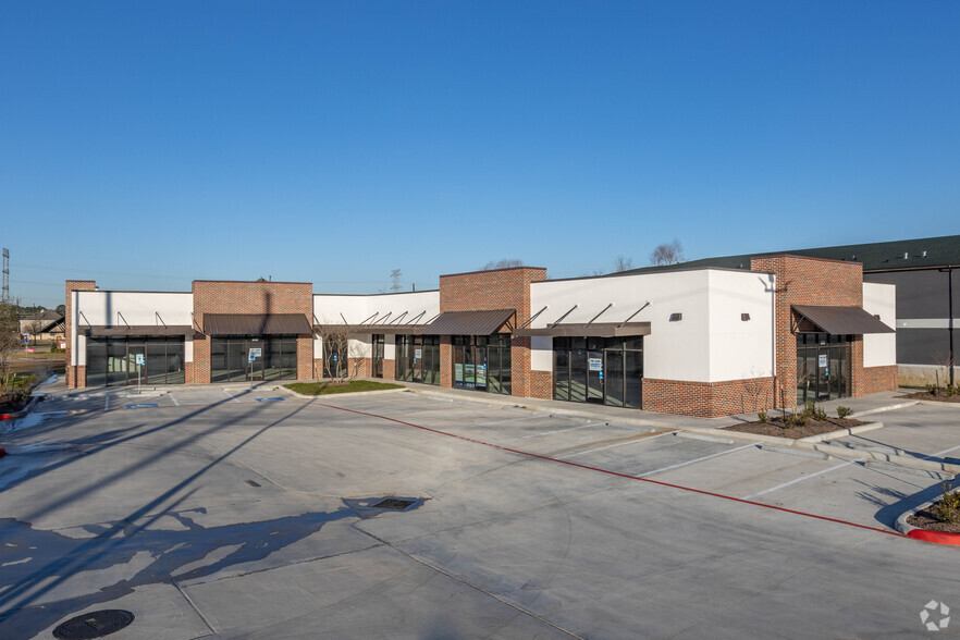 7821 Highway 146, Baytown, TX for sale - Building Photo - Image 1 of 1