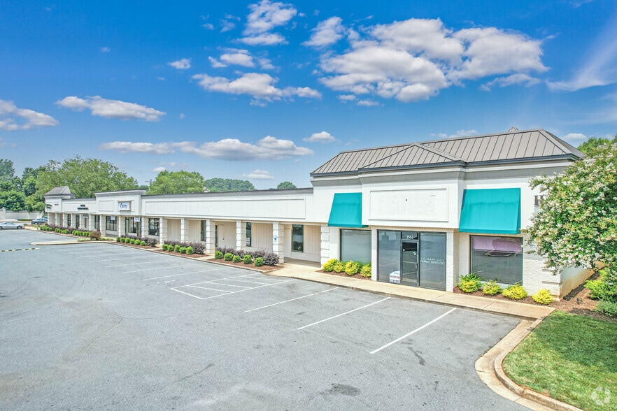3501-3607 Matthews Mint Hill Rd, Matthews, NC for lease - Building Photo - Image 2 of 4
