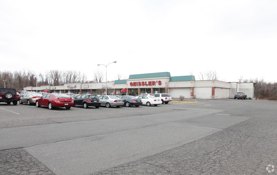 959-1009 Sullivan Ave, South Windsor, CT for sale - Building Photo - Image 1 of 1