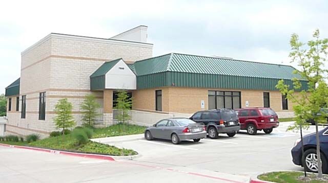 7989 W Virginia Dr, Dallas, TX for lease - Building Photo - Image 1 of 5