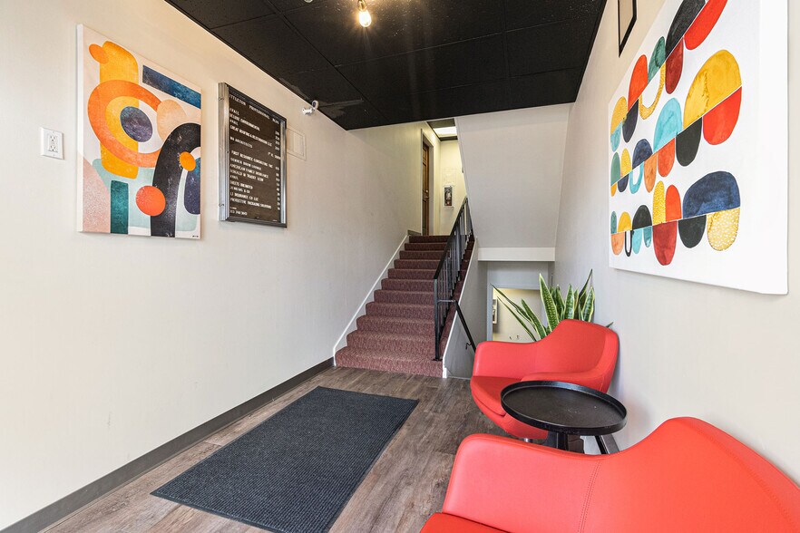 709 W Littleton Blvd, Littleton, CO for lease - Interior Photo - Image 3 of 5