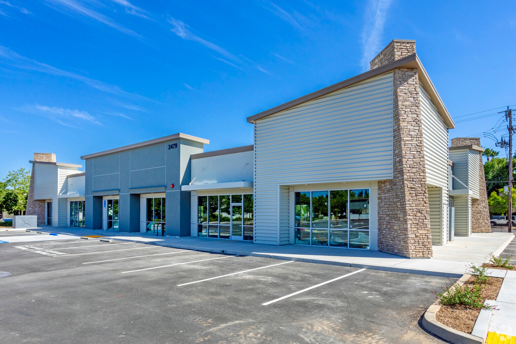 2471 E Fir Ave, Fresno, CA for sale Primary Photo- Image 1 of 1