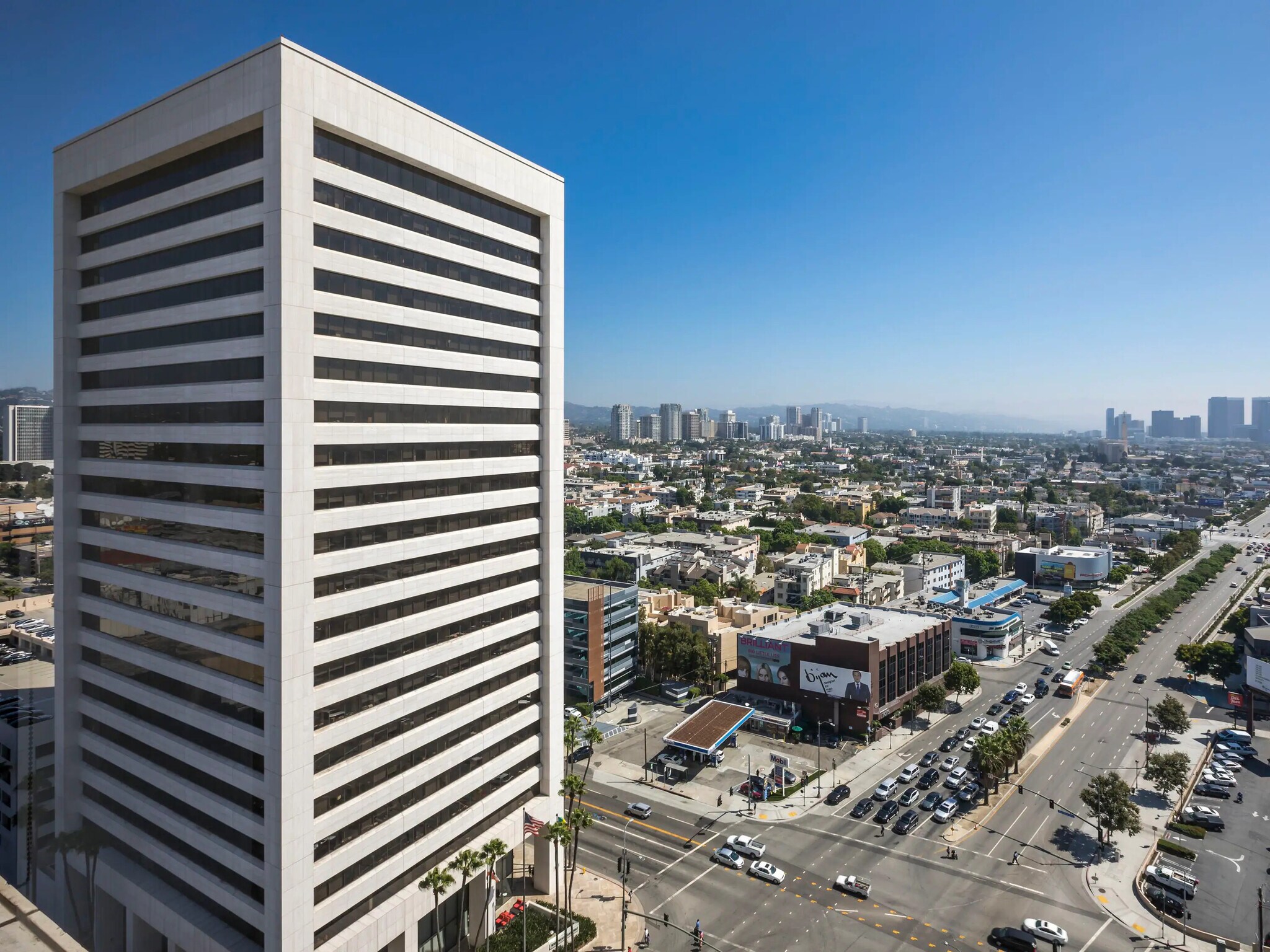 11111 Santa Monica Blvd, Los Angeles, CA for lease Building Photo- Image 1 of 6