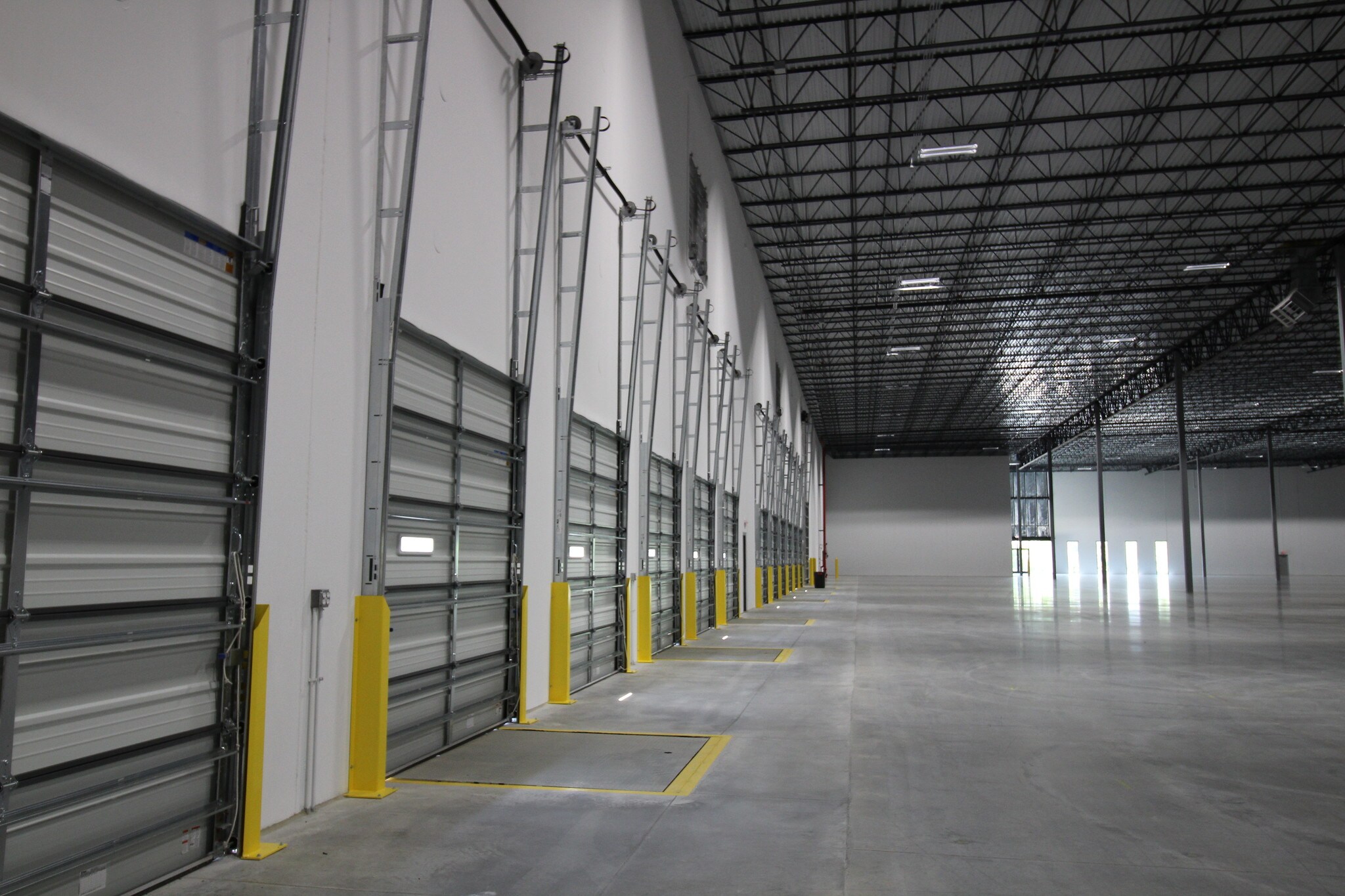 Price Rd, Locust Grove, GA for sale Interior Photo- Image 1 of 1