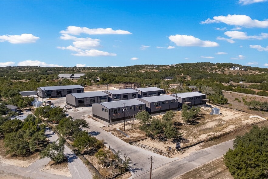 451 Farrell Rd, Dripping Springs, TX for sale - Building Photo - Image 2 of 28