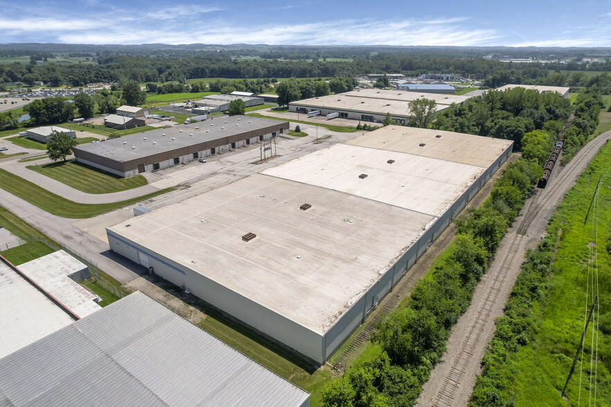 2051 James Pky, Heath, OH for lease - Building Photo - Image 2 of 7