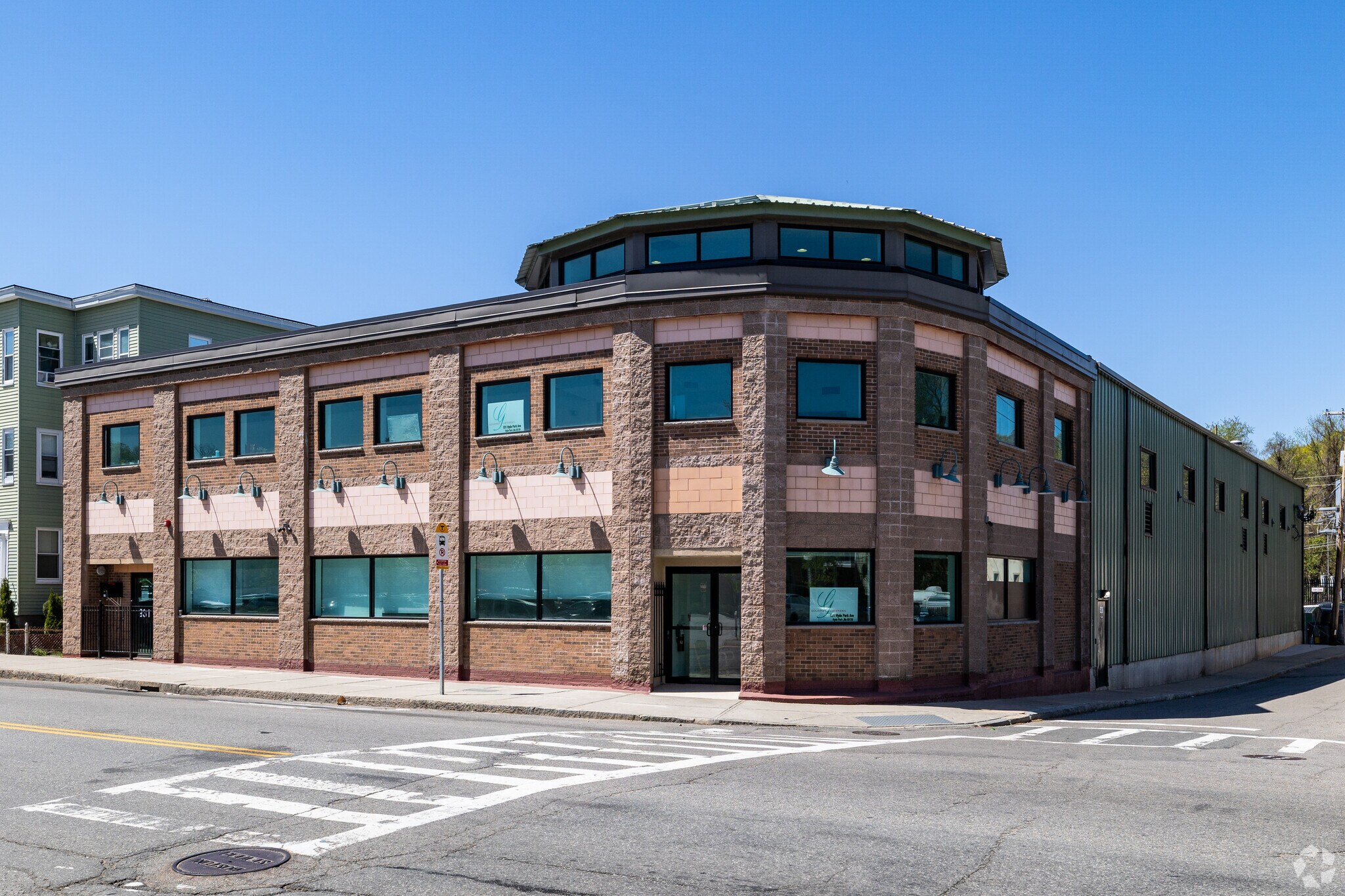 931 Hyde Park Ave, Hyde Park, MA for sale Primary Photo- Image 1 of 1