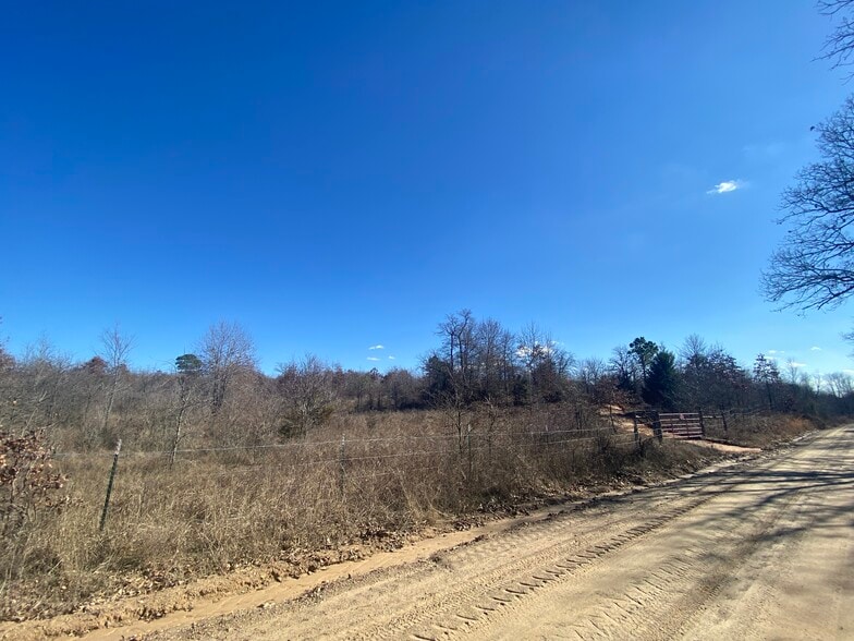 13164 S Skylark Rd, Lane, OK for sale - Building Photo - Image 3 of 5