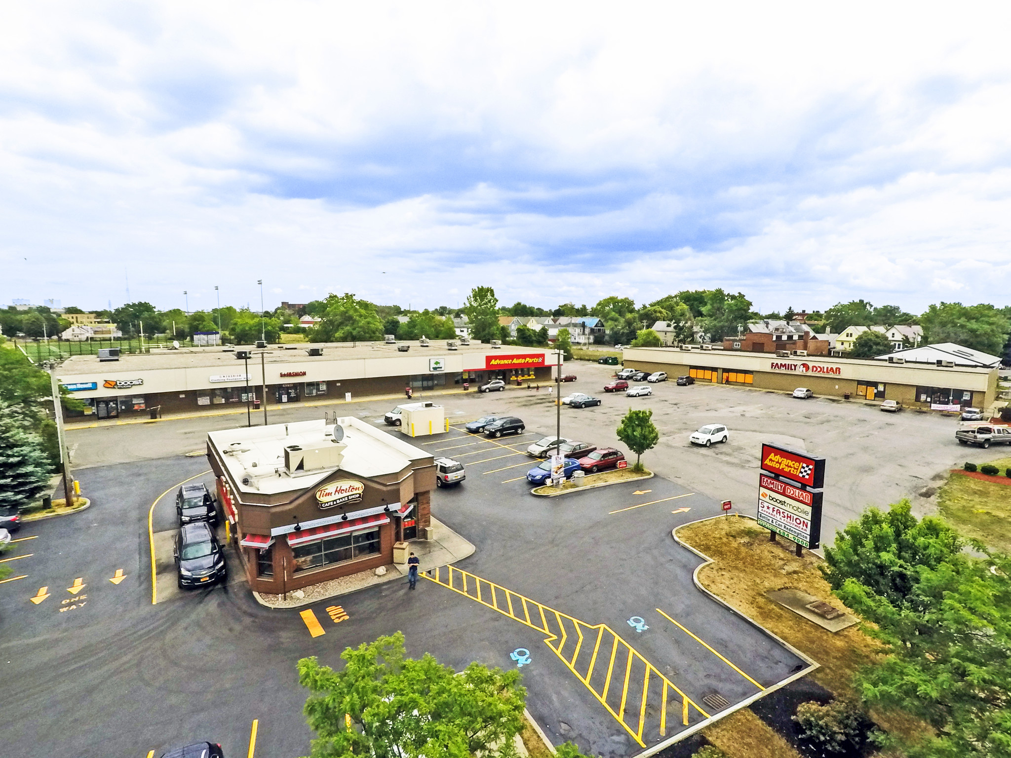 The Niagara & Ontario Plaza portfolio of 2 properties for sale on LoopNet.com Building Photo- Image 1 of 4