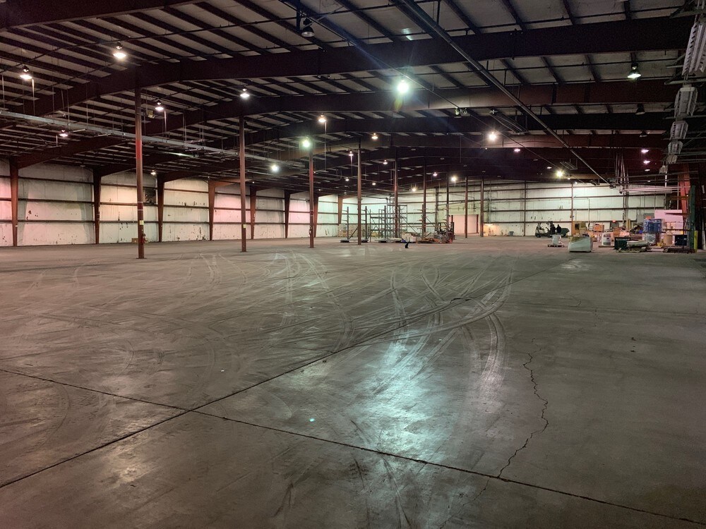 2100 Industrial Pky, Elkhart, IN 46516