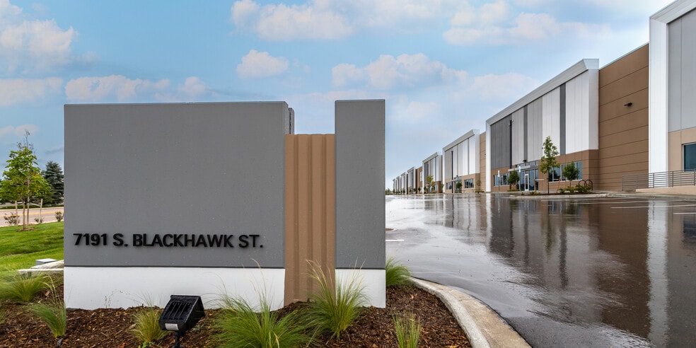 7191 S Blackhawk St, Centennial, CO for lease - Building Photo - Image 2 of 7