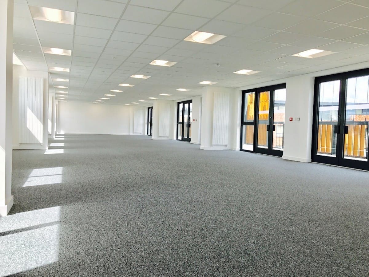 Howard Rd, Stanmore for lease Interior Photo- Image 1 of 11