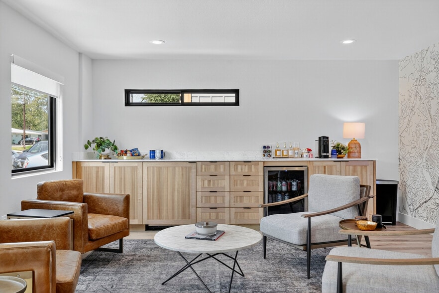 1708 Koening Ln, Austin, TX for sale - Building Photo - Image 2 of 13