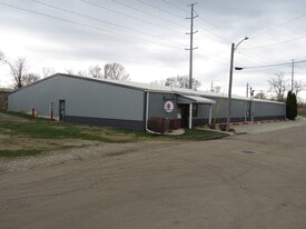 300 W Joliet St, Ottawa IL - Warehouse