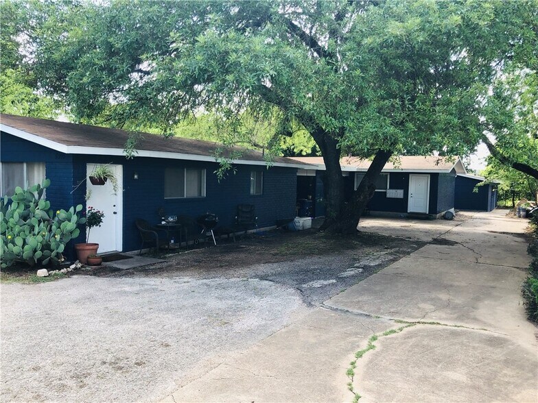 5210 Joe Sayers Ave, Austin, TX for sale - Building Photo - Image 1 of 1