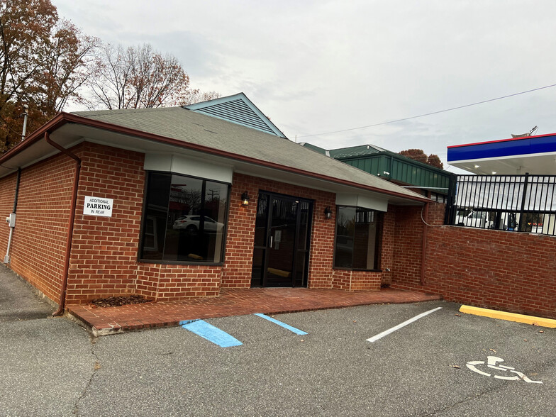 999 Sheffield Dr, Lynchburg, VA for lease - Building Photo - Image 3 of 4