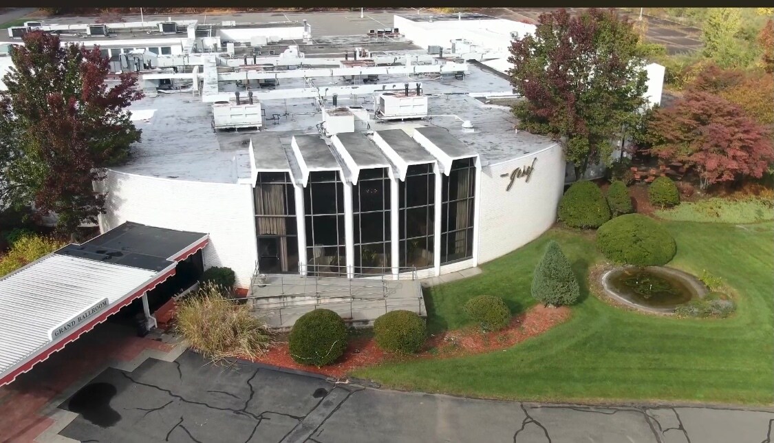 176 Shoemaker Ln, Agawam, MA for sale Building Photo- Image 1 of 1