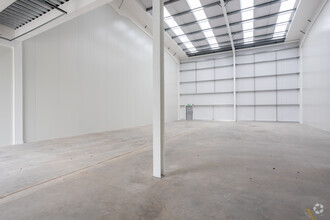 Festival Trade Park, Cheltenham for lease Interior Photo- Image 1 of 2