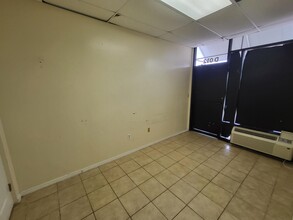 10617 Fuqua St, Houston, TX for lease Building Photo- Image 2 of 3