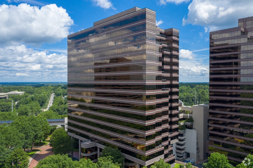 1100 Abernathy Rd NE, Atlanta, GA for sale - Primary Photo - Image 1 of 1