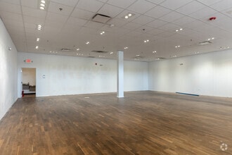 202-300 W North Ave, Villa Park, IL for lease Interior Photo- Image 2 of 4