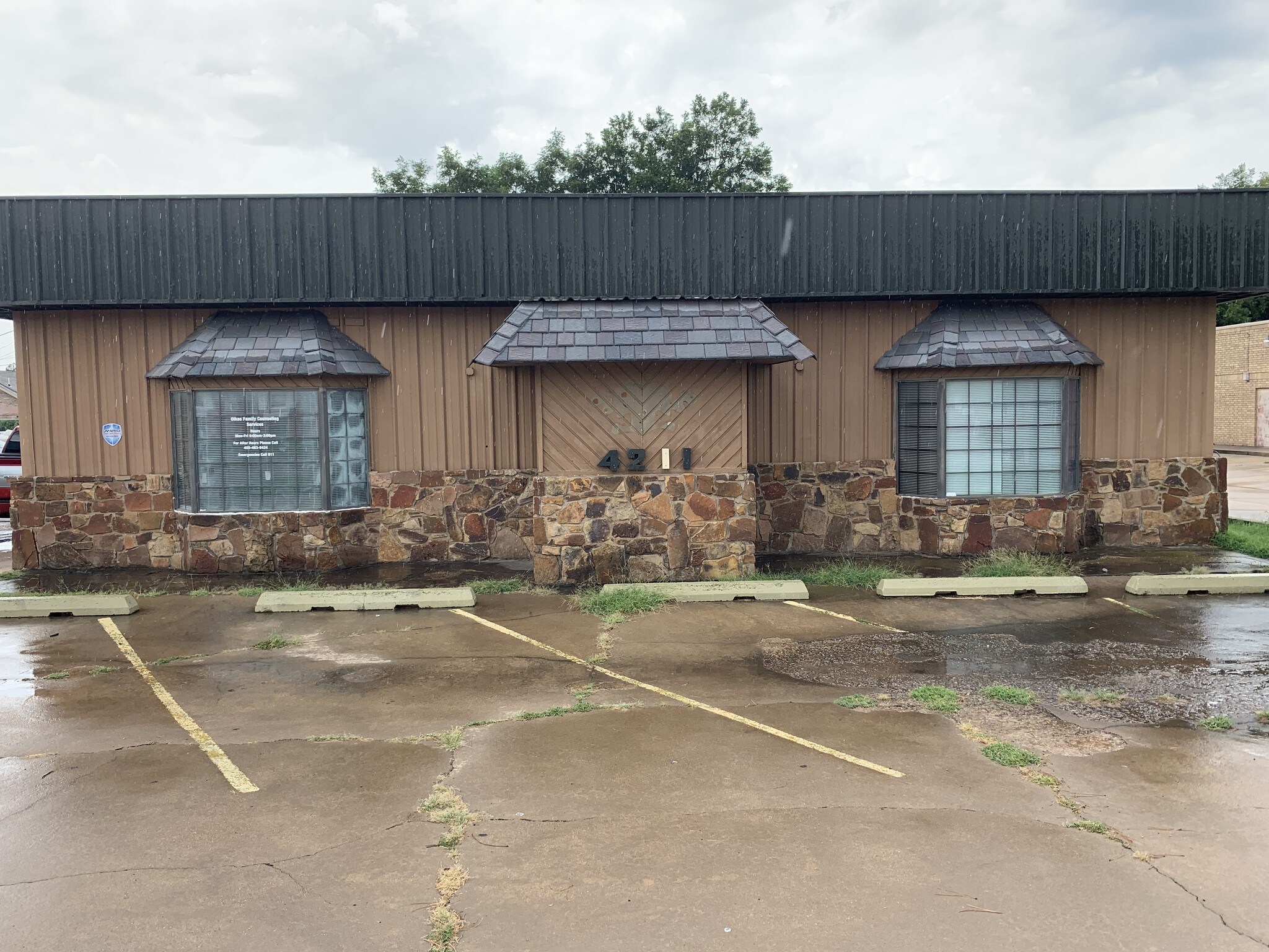 4211 N Macarthur Blvd, Oklahoma City, OK for sale Building Photo- Image 1 of 1