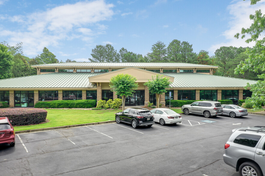 11300 Johns Creek Pky, Duluth, GA for lease - Building Photo - Image 1 of 7