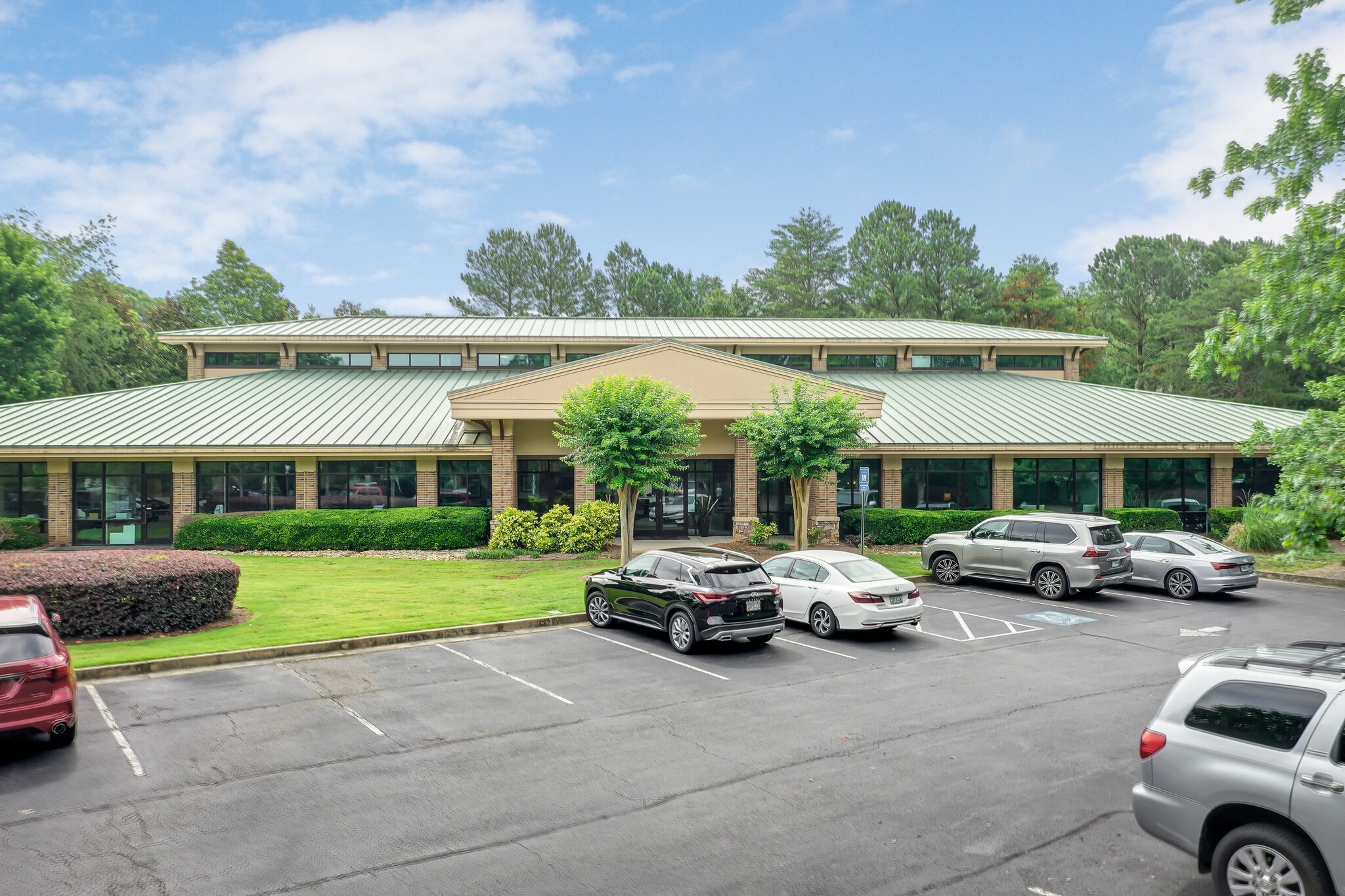 11300 Johns Creek Pky, Duluth, GA for lease Building Photo- Image 1 of 8