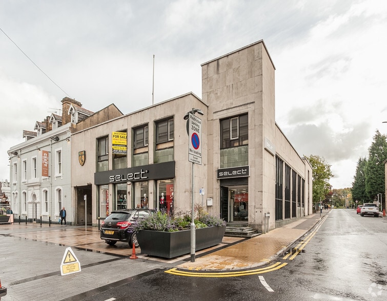 8 Manchester Rd, Burnley for sale - Primary Photo - Image 1 of 1