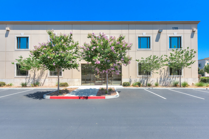 1795 E Holt Blvd, Ontario, CA for lease - Other - Image 1 of 7