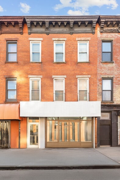 952 Atlantic Ave, Brooklyn, NY for lease - Building Photo - Image 1 of 7