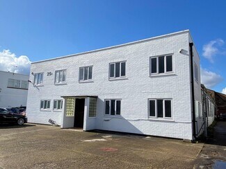 More details for 25 Lyon Rd, Walton On Thames - Industrial for Lease