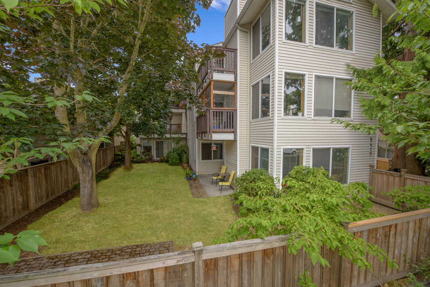 5417 Fauntleroy Way SW, Seattle, WA for sale - Building Photo - Image 1 of 1