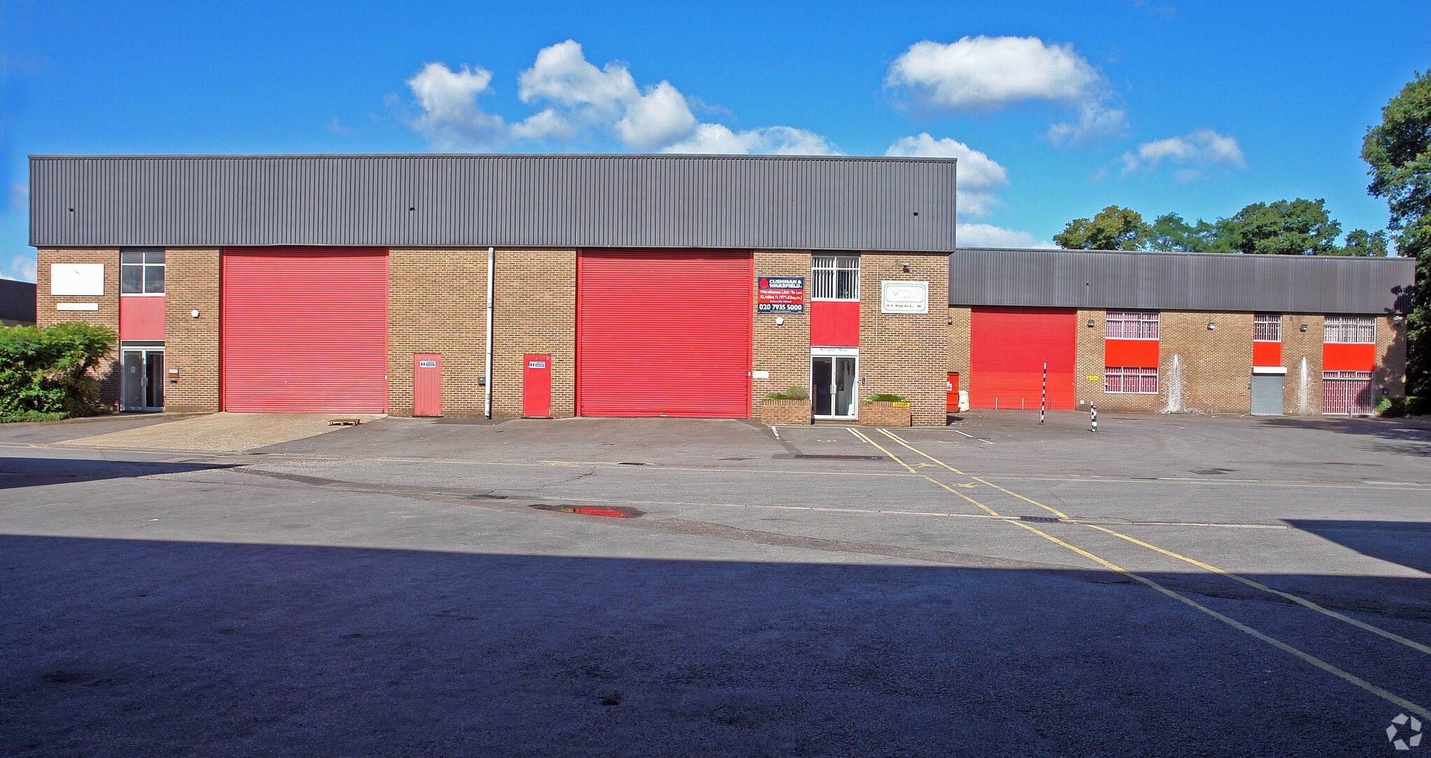 Headley Rd E, Reading for lease Primary Photo- Image 1 of 5