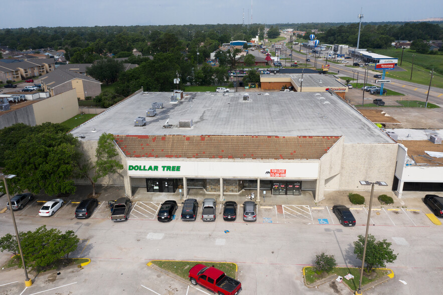 10 Uvalde Rd, Houston, TX for lease - Building Photo - Image 2 of 5