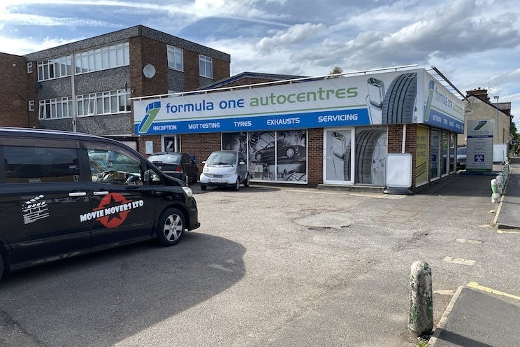 273-279 Kingston Rd, Leatherhead for sale Building Photo- Image 1 of 1