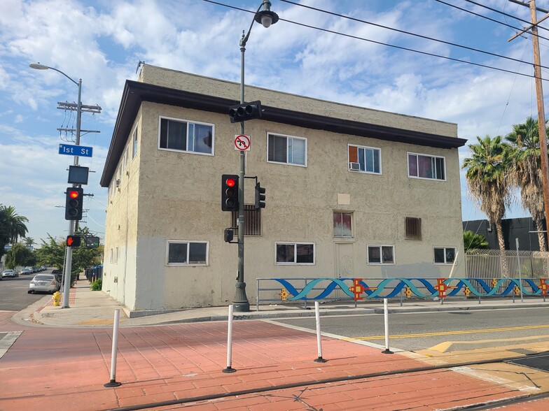 1526 E 1st St, Los Angeles, CA for lease - Primary Photo - Image 1 of 21