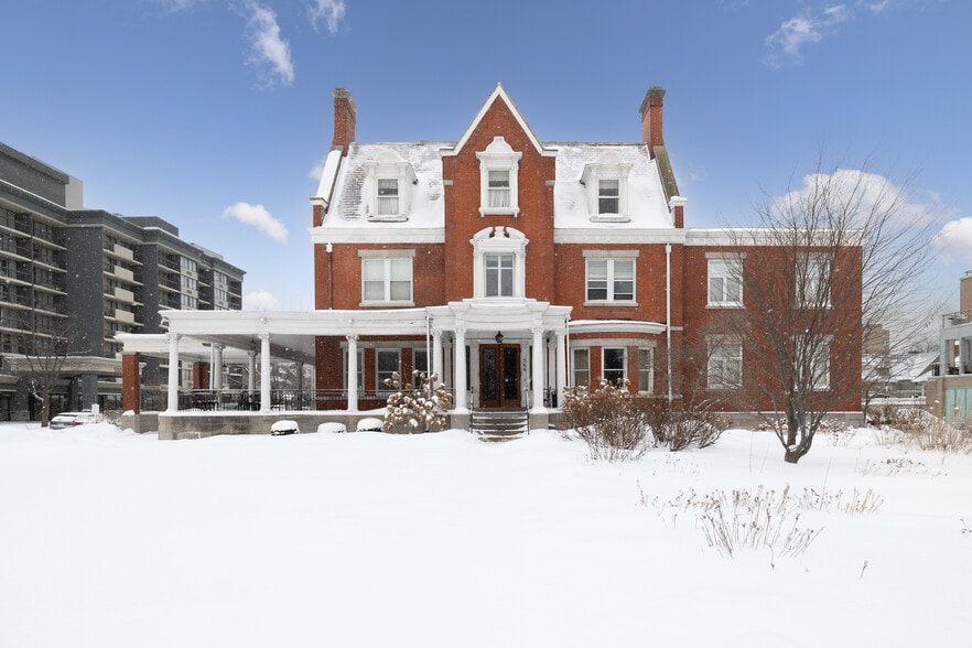 566 East Ave, Rochester, NY for sale - Building Photo - Image 2 of 48