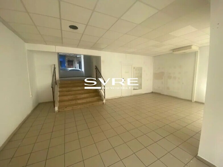 Retail in Marseille for sale - Interior Photo - Image 2 of 8