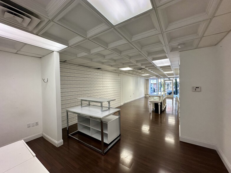 106 W State St, Kennett Square, PA for lease - Interior Photo - Image 2 of 13