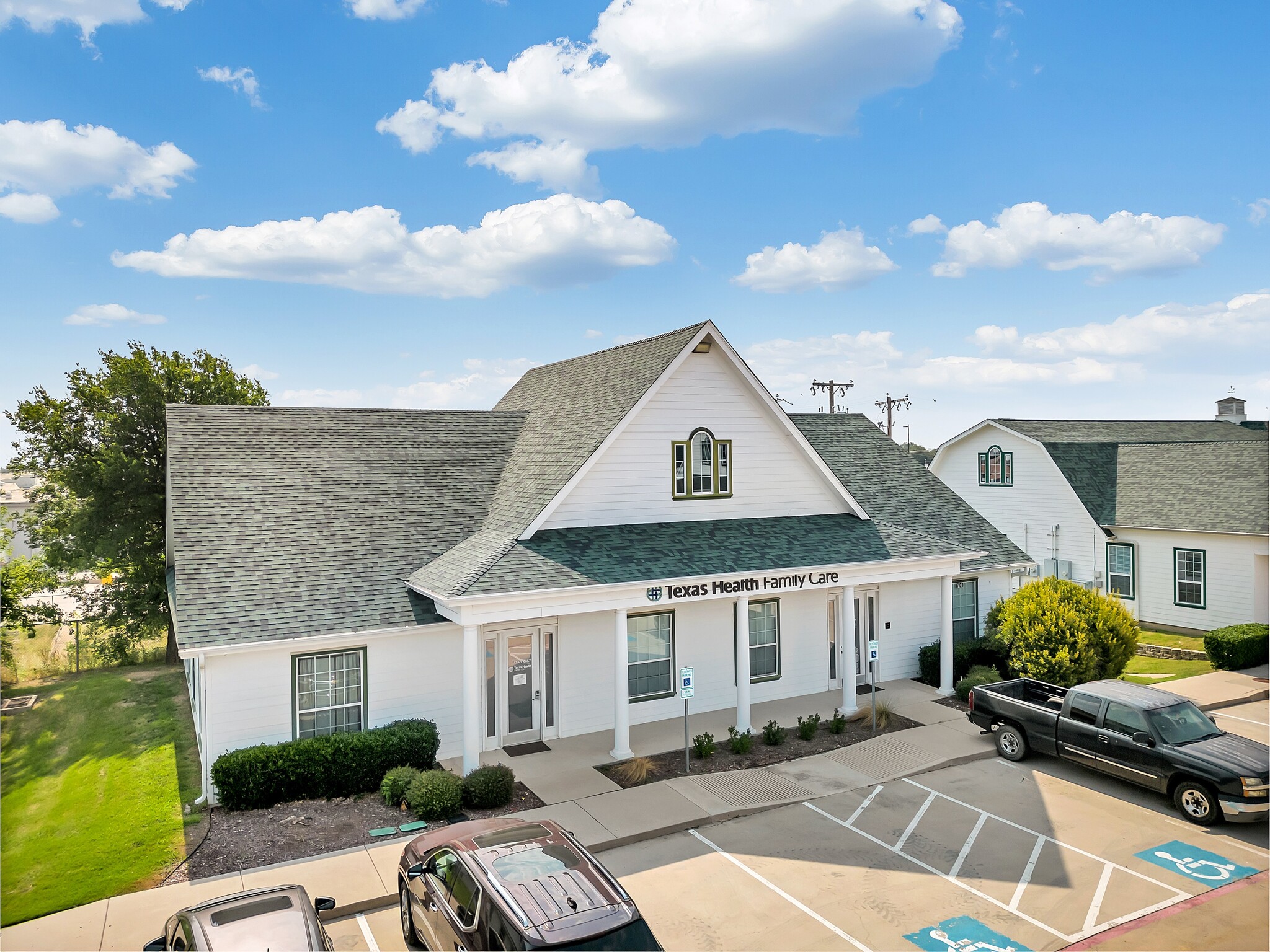 709 W Bailey Boswell Rd  