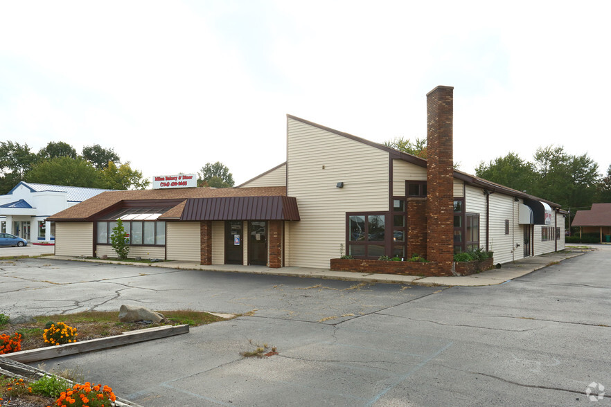 1035 Dexter Ave, Milan, MI for lease - Primary Photo - Image 1 of 8